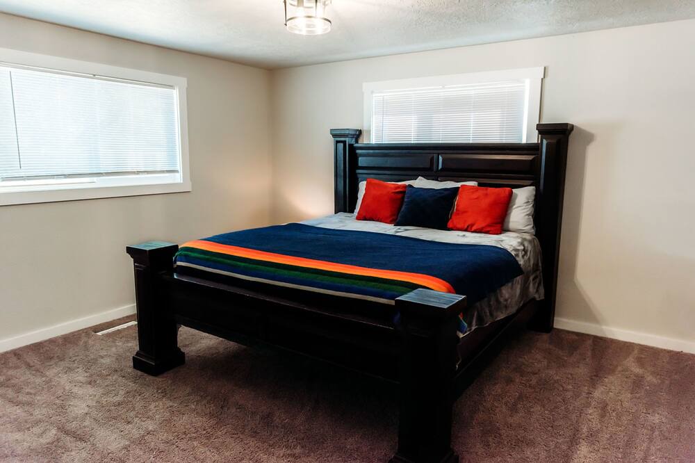 Photo of Bedroom in Caldwell