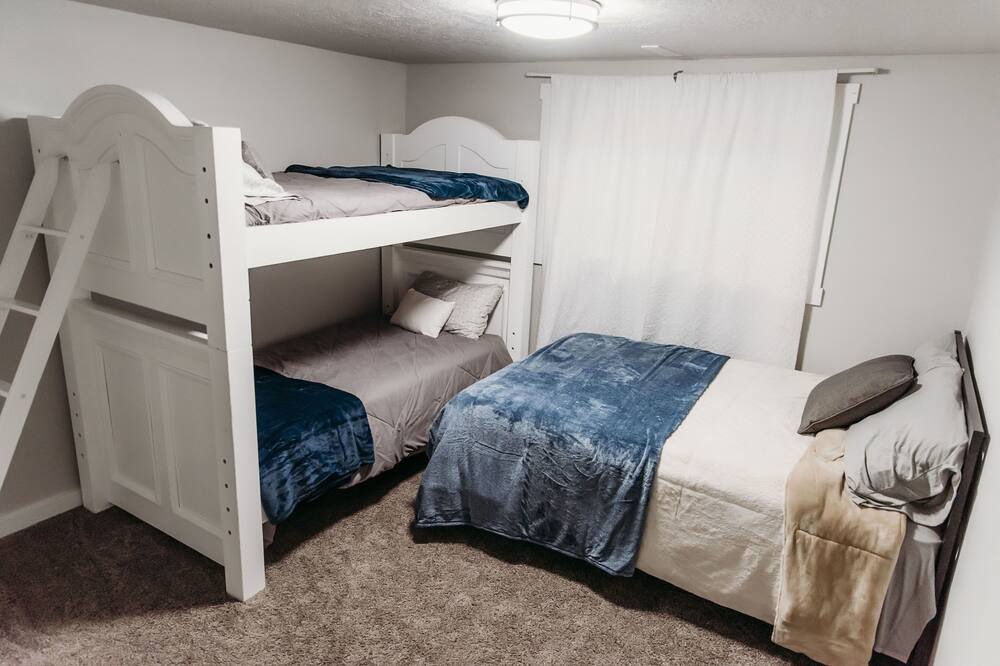 Photo of Bedroom in Caldwell