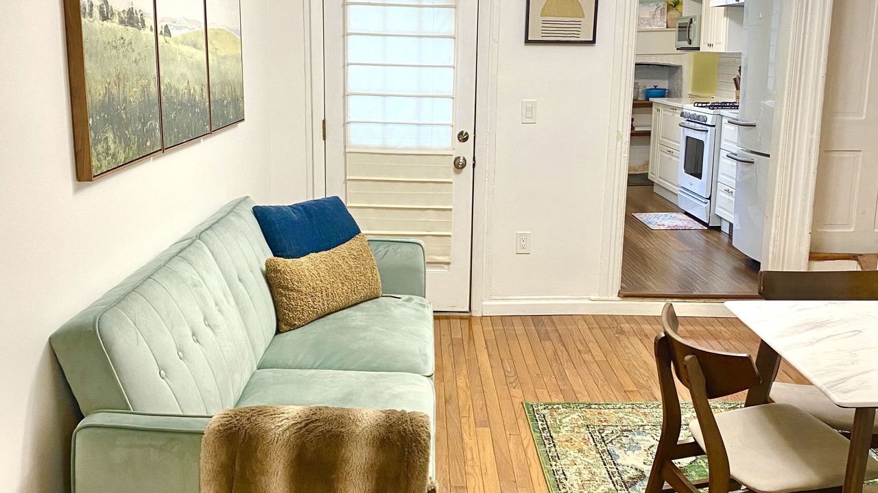 Photo of Livingroom in Downtown Historic District