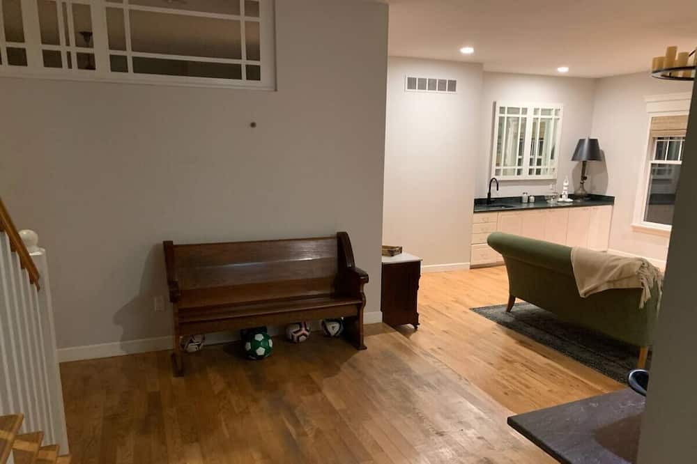 Photo of Livingroom in Maxwell