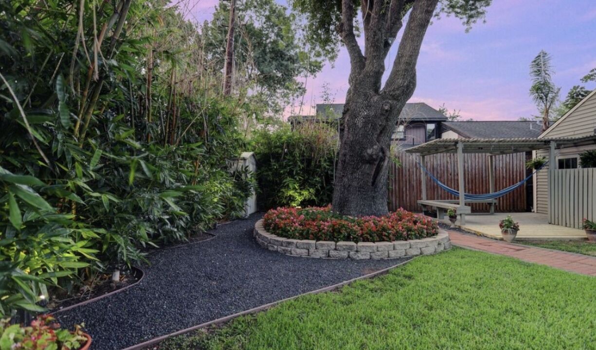 Photo of Outdoor in Clodine