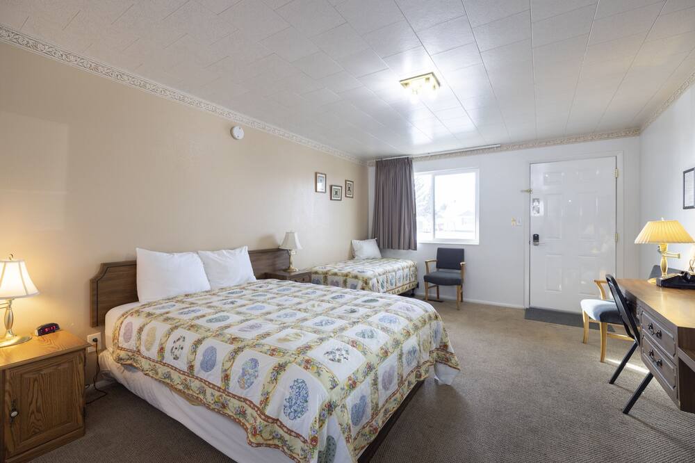 Photo of Bedroom in Frontier