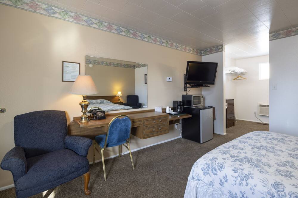 Photo of Bedroom in Frontier