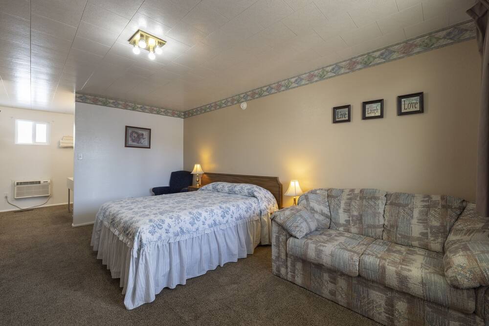 Photo of Bedroom in Frontier