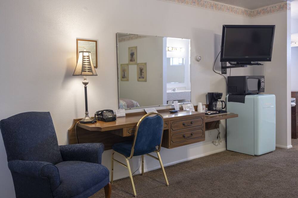 Photo of Bedroom in Frontier