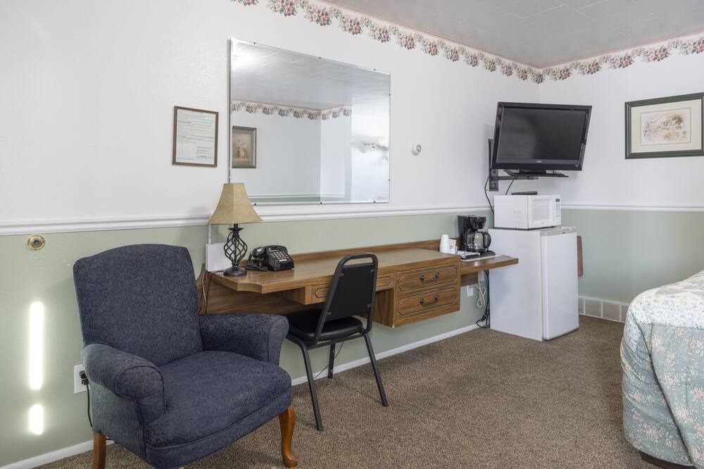 Photo of Bedroom in Frontier