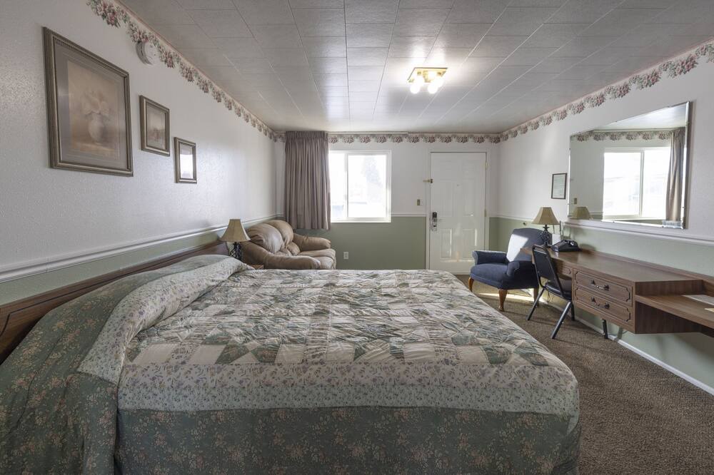 Photo of Bedroom in Frontier