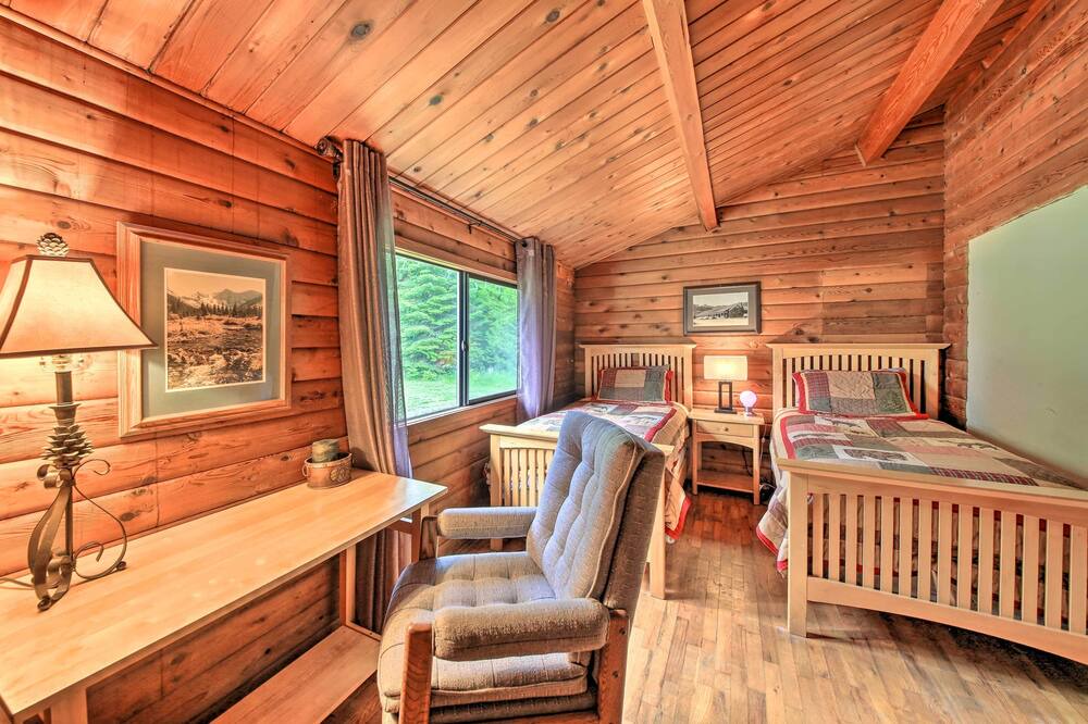Photo of Bedroom in Troy