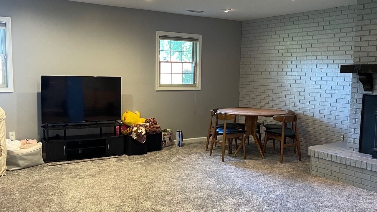Photo of Livingroom in Urbana
