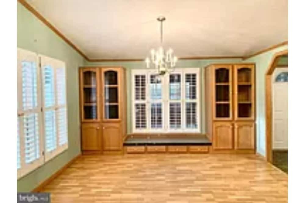 Photo of Livingroom in Tyrone