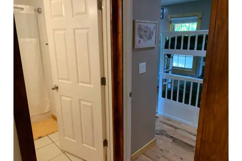 Photo of Bedroom in Hickman