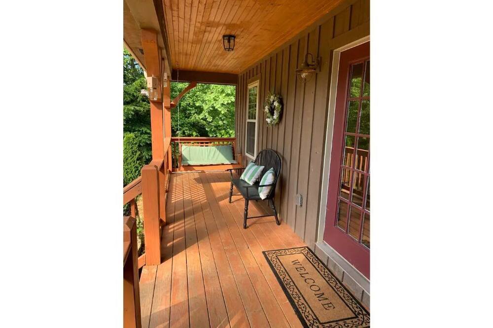 Photo of Patio Balcony in Hickman