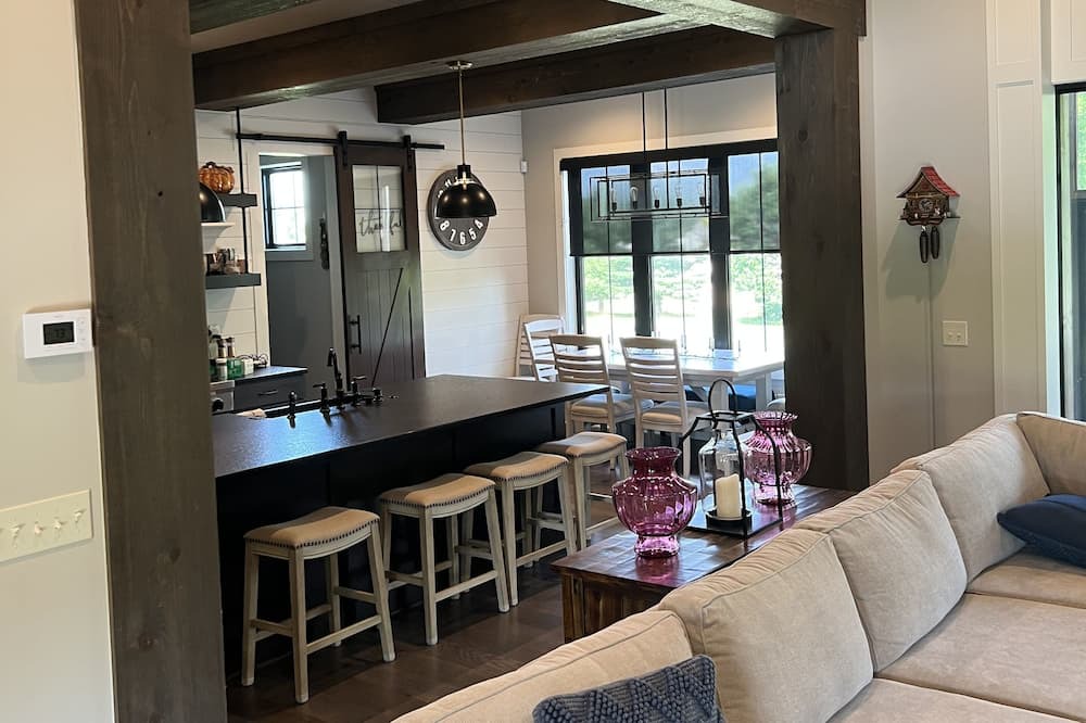 Photo of Livingroom in Westerville