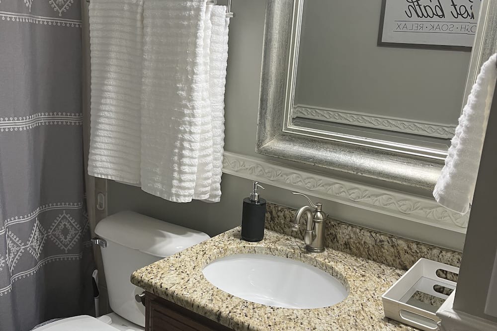 Photo of Bathroom in Tahlequah