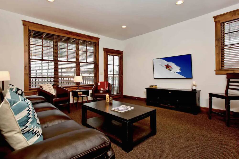 Photo of Livingroom in Jackson