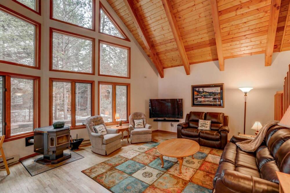 Photo of Livingroom in McCall