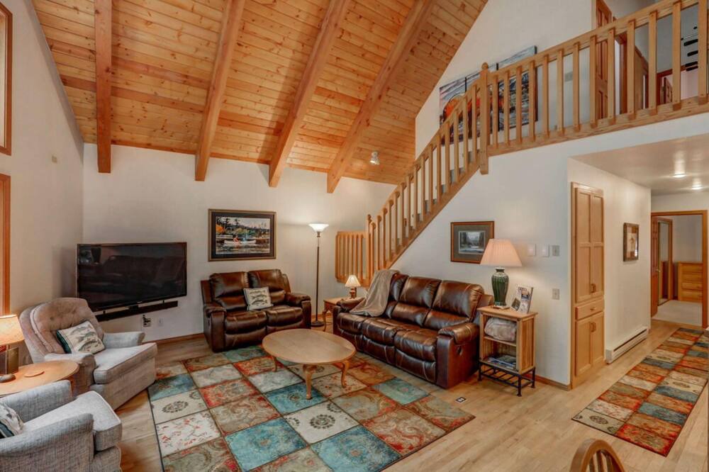 Photo of Livingroom in McCall