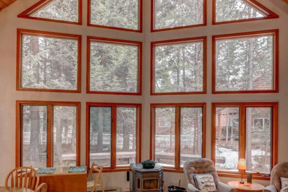 Photo of Livingroom in McCall
