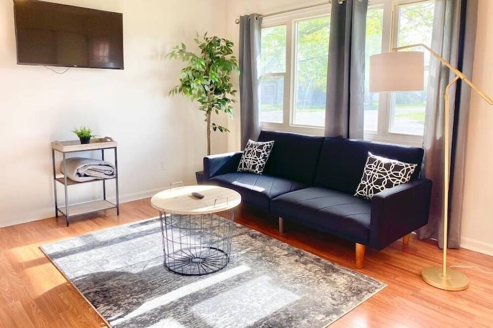 Photo of Livingroom in Fairborn