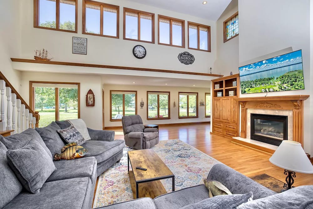 Photo of Livingroom in Houston
