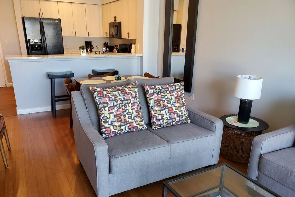 Photo of Livingroom in Pacific Terrace