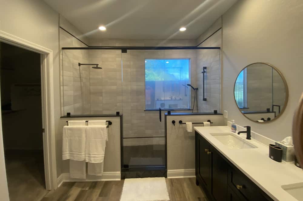 Photo of Bathroom in Power Ranch
