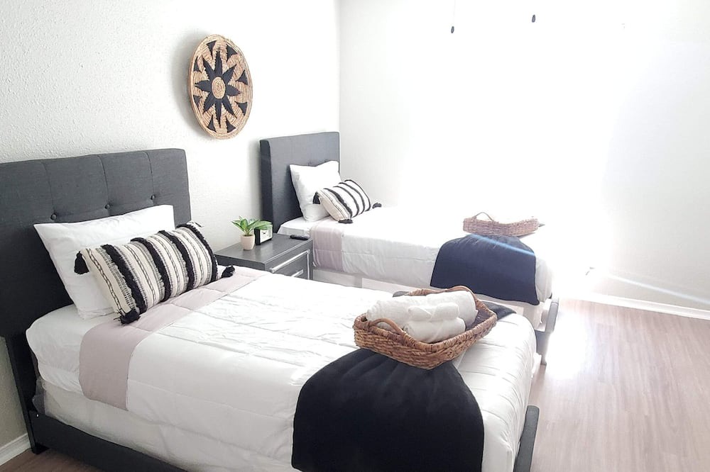 Photo of Bedroom in Brookhollow