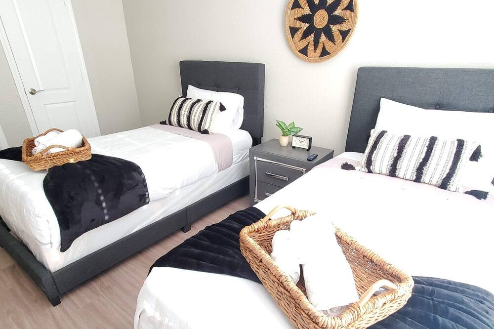 Photo of Bedroom in Brookhollow