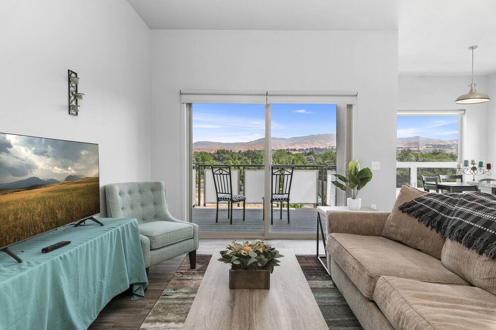 Photo of Livingroom in Southeast Boise