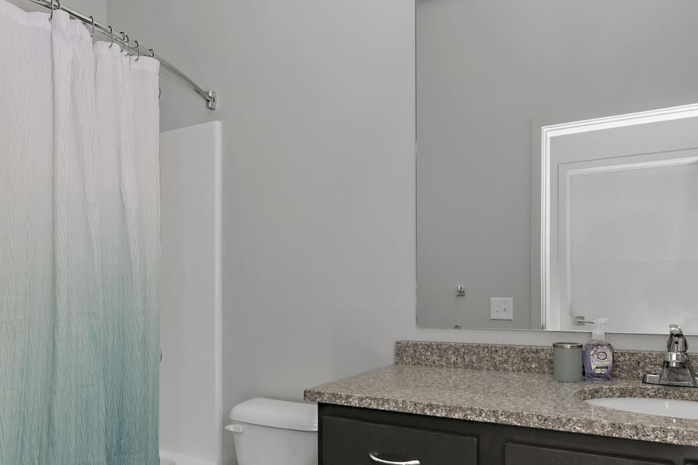 Photo of Bathroom in Southeast Boise