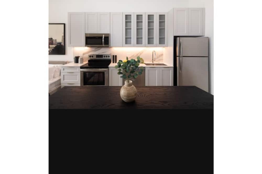 Photo of Bedroom in Poplar