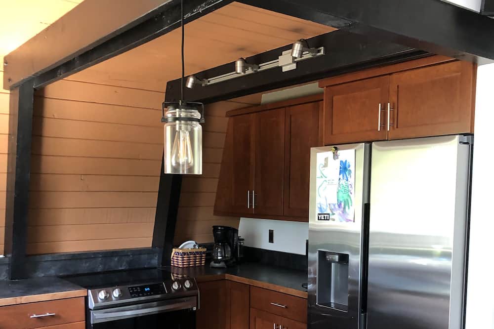 Photo of Kitchen in Grapeview