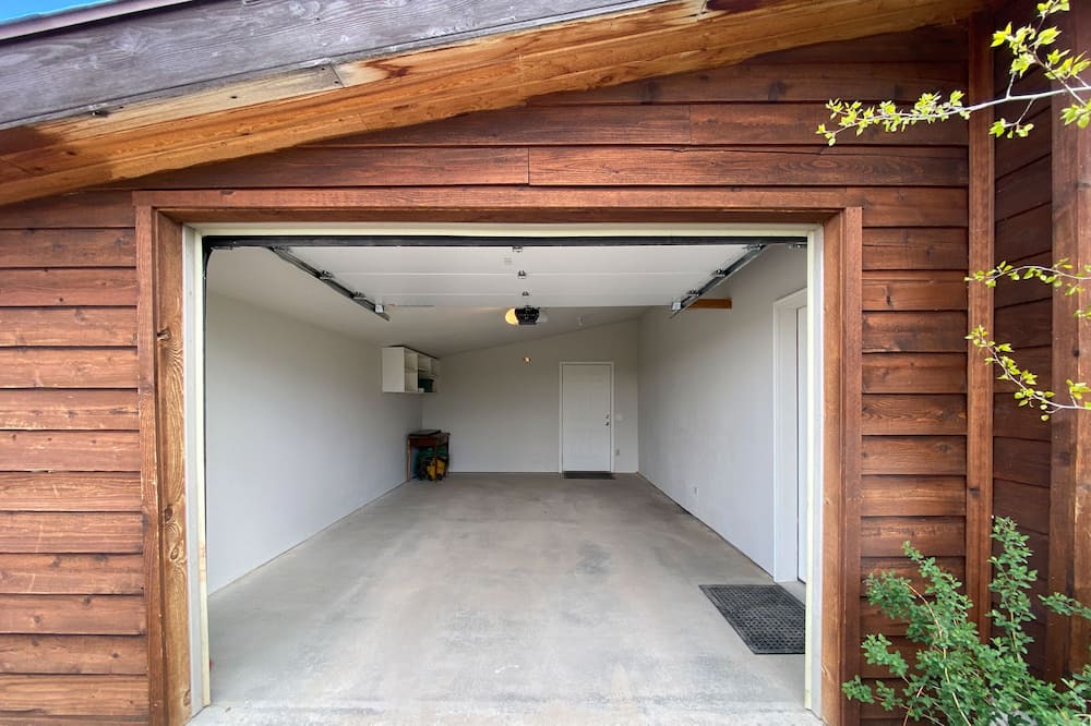 Photo of Others in Leigh Creek Estates
