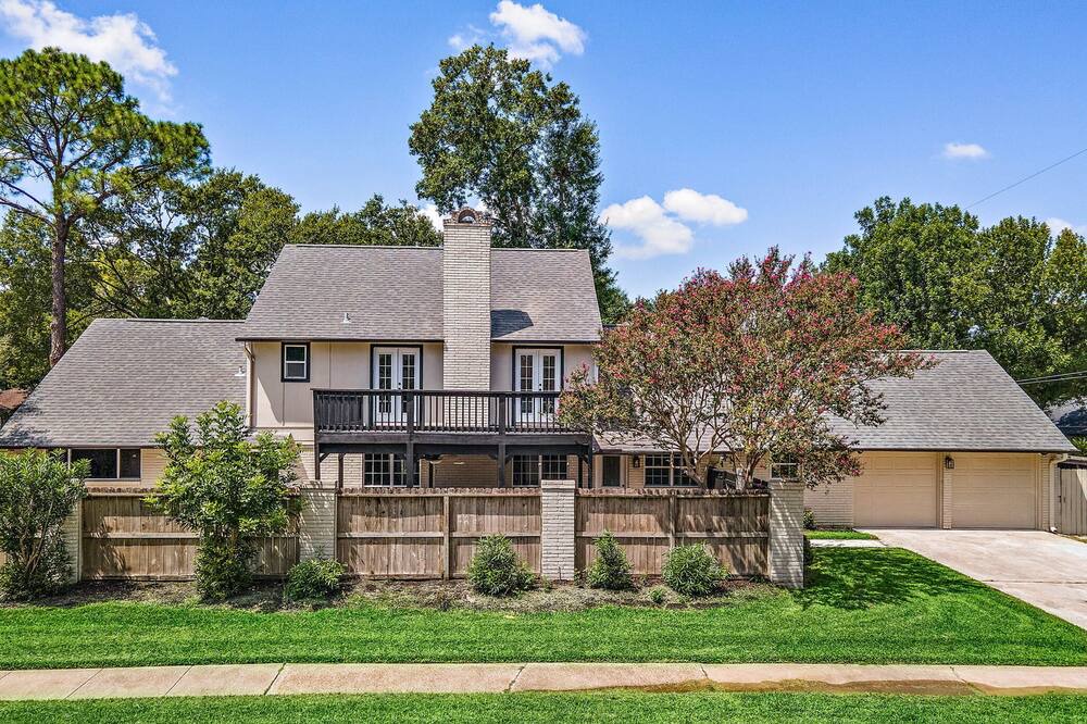 Photo of Outdoor in Briarforest