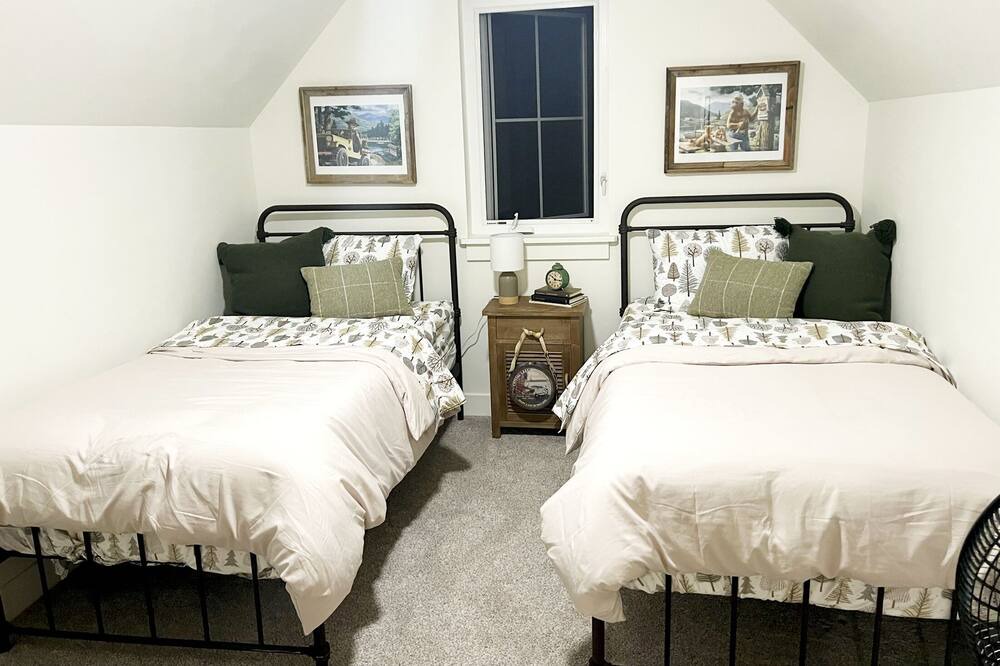 Photo of Bedroom in Evergreen