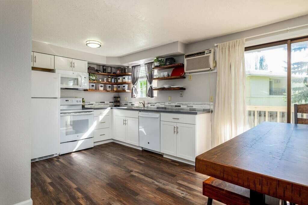 Photo of Kitchen in Moran Prairie