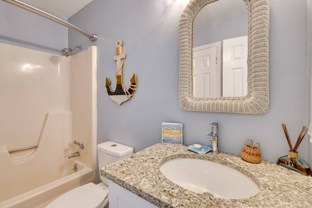 Photo of Bathroom in Lake Waccamaw