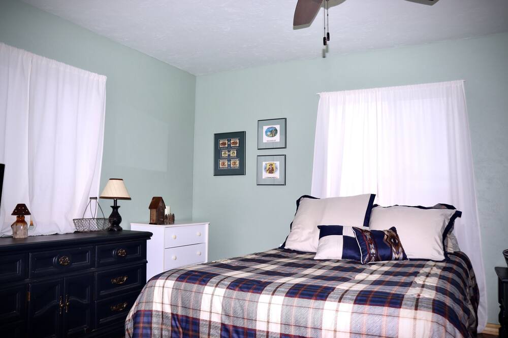 Photo of Bedroom in Elmo