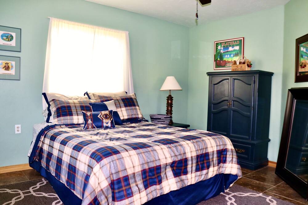 Photo of Bedroom in Elmo