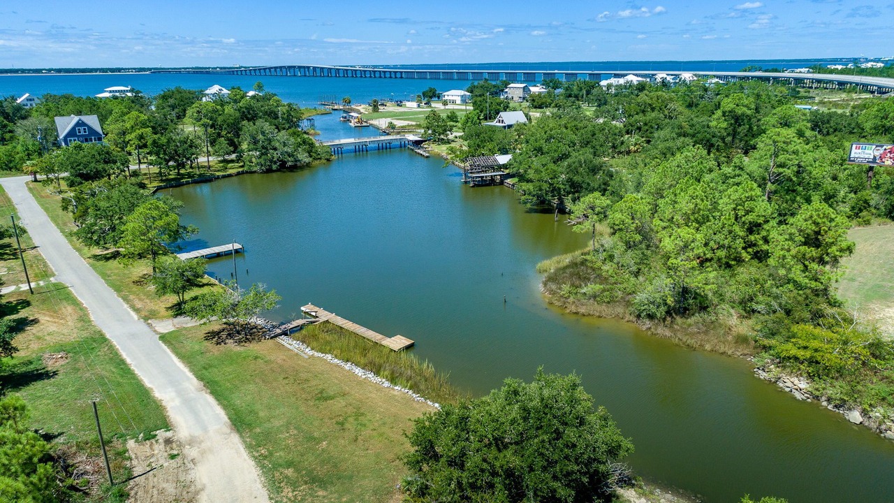 Photo of Outdoor in Henderson Point