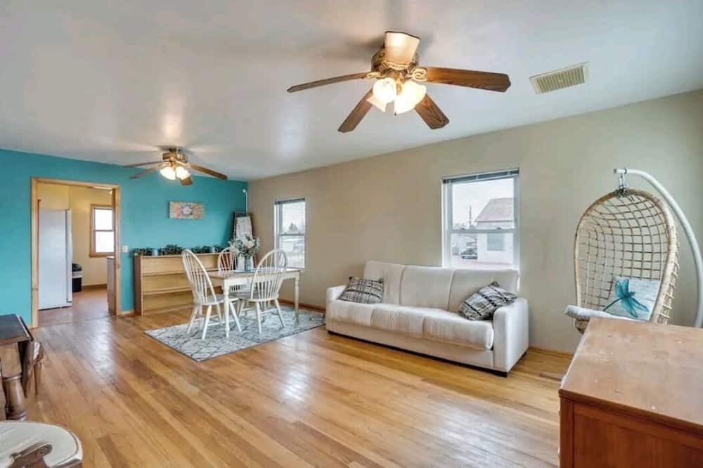 Photo of Livingroom in Torrington