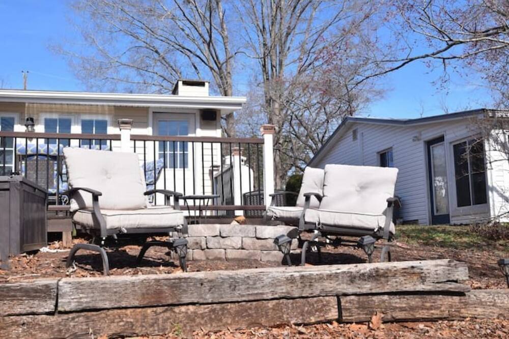 Photo of Outdoor in Albemarle