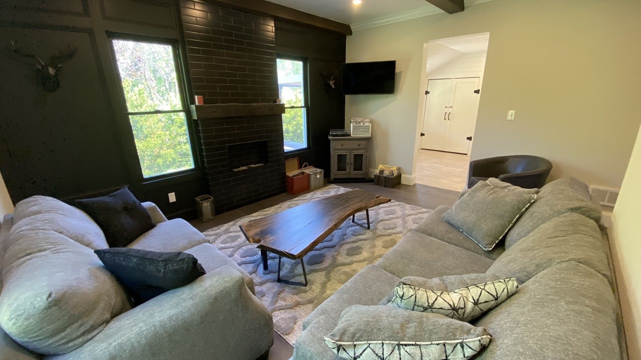 Photo of Livingroom in Plain City