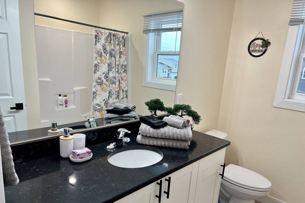 Photo of Bathroom in Ward County