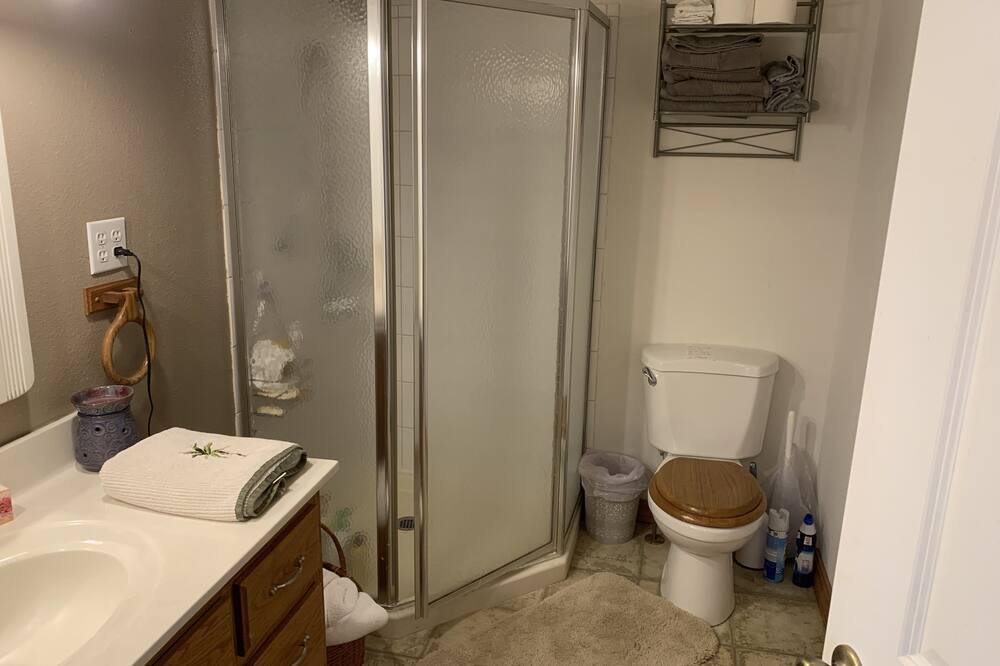 Photo of Bathroom in Compton
