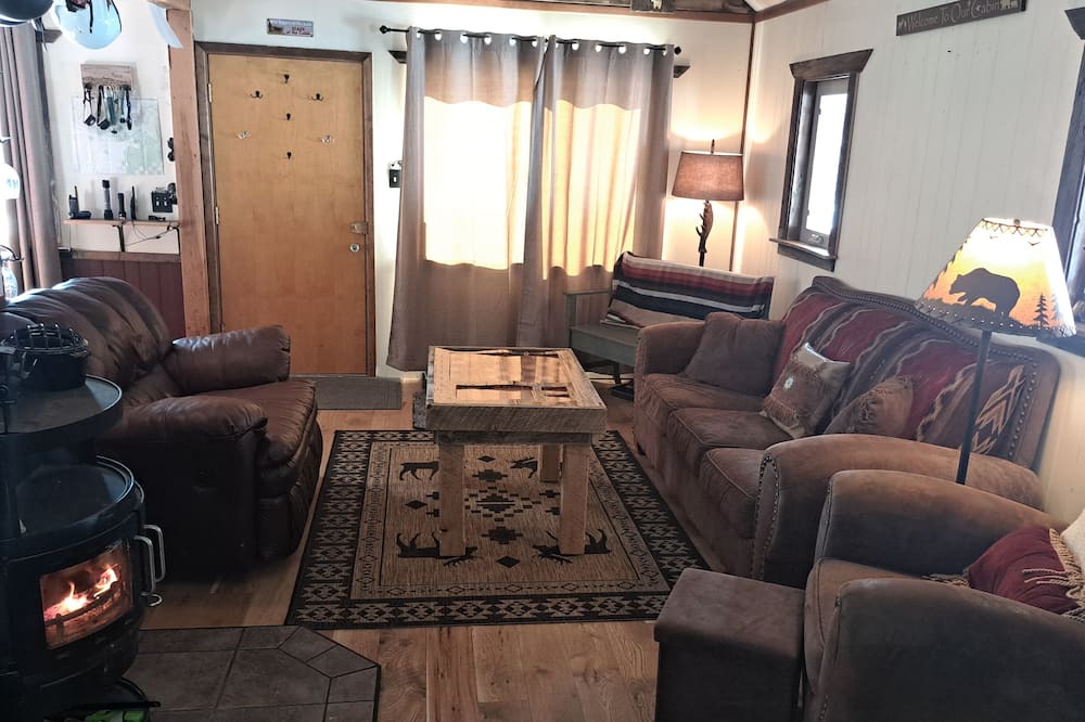 Photo of Livingroom in Wilsall