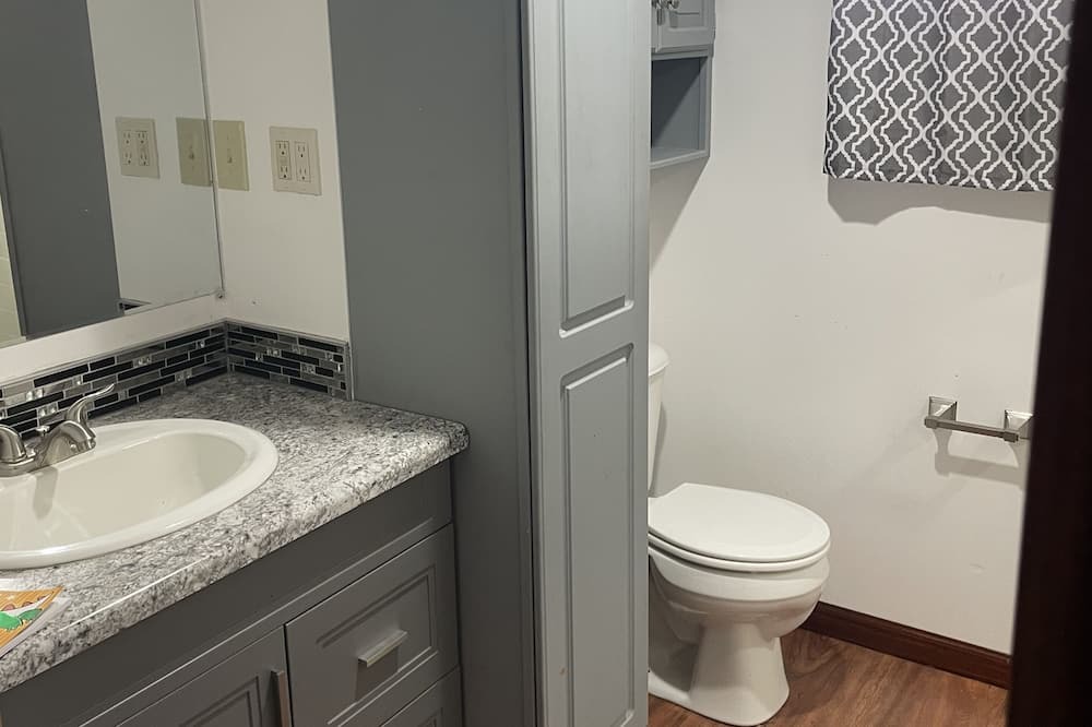 Photo of Bathroom in Glendive