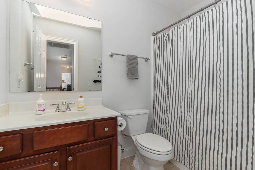 Photo of Bathroom in Olivia
