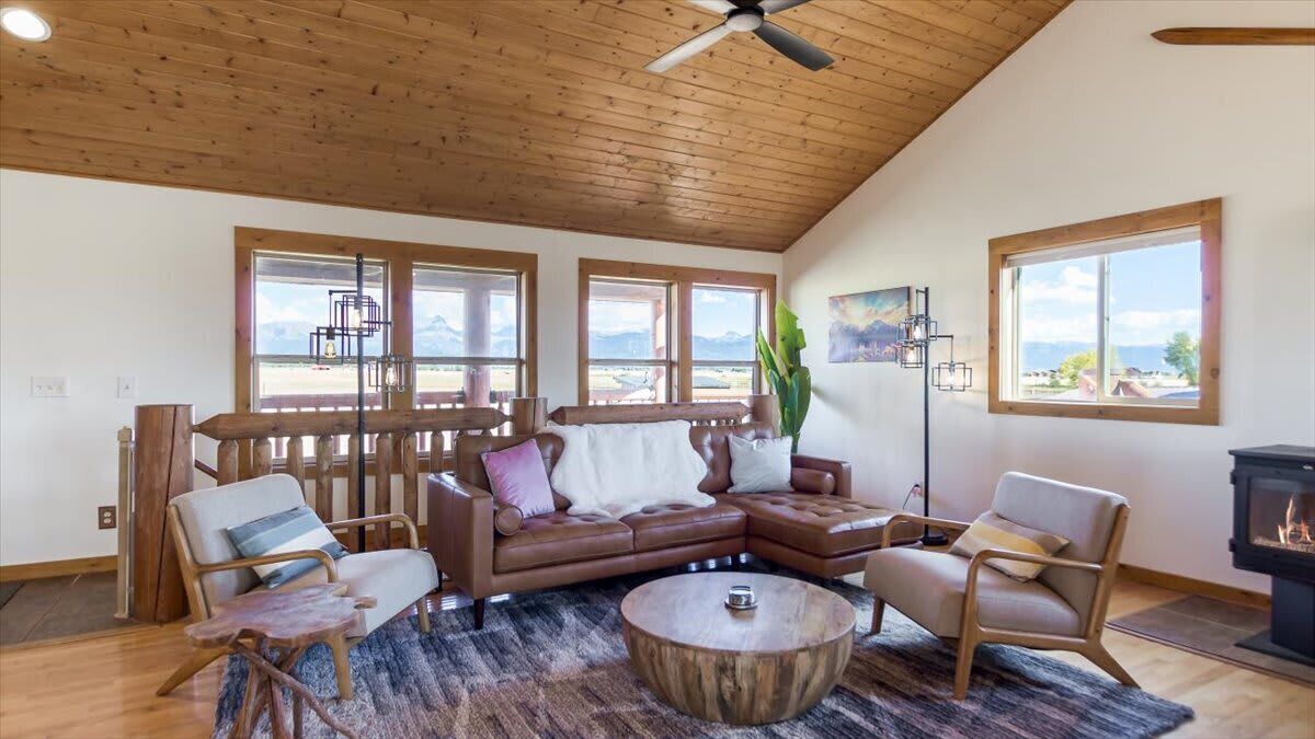Photo of Others in Leigh Creek Estates