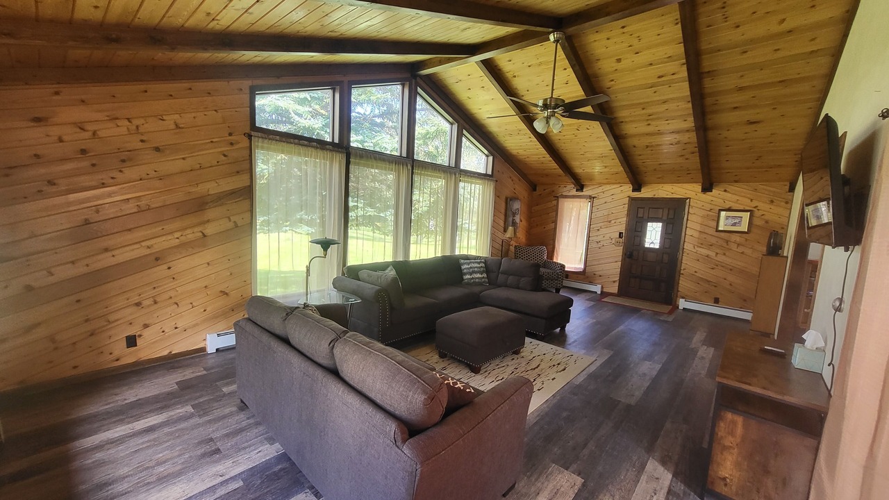 Photo of Livingroom in Saddlestring